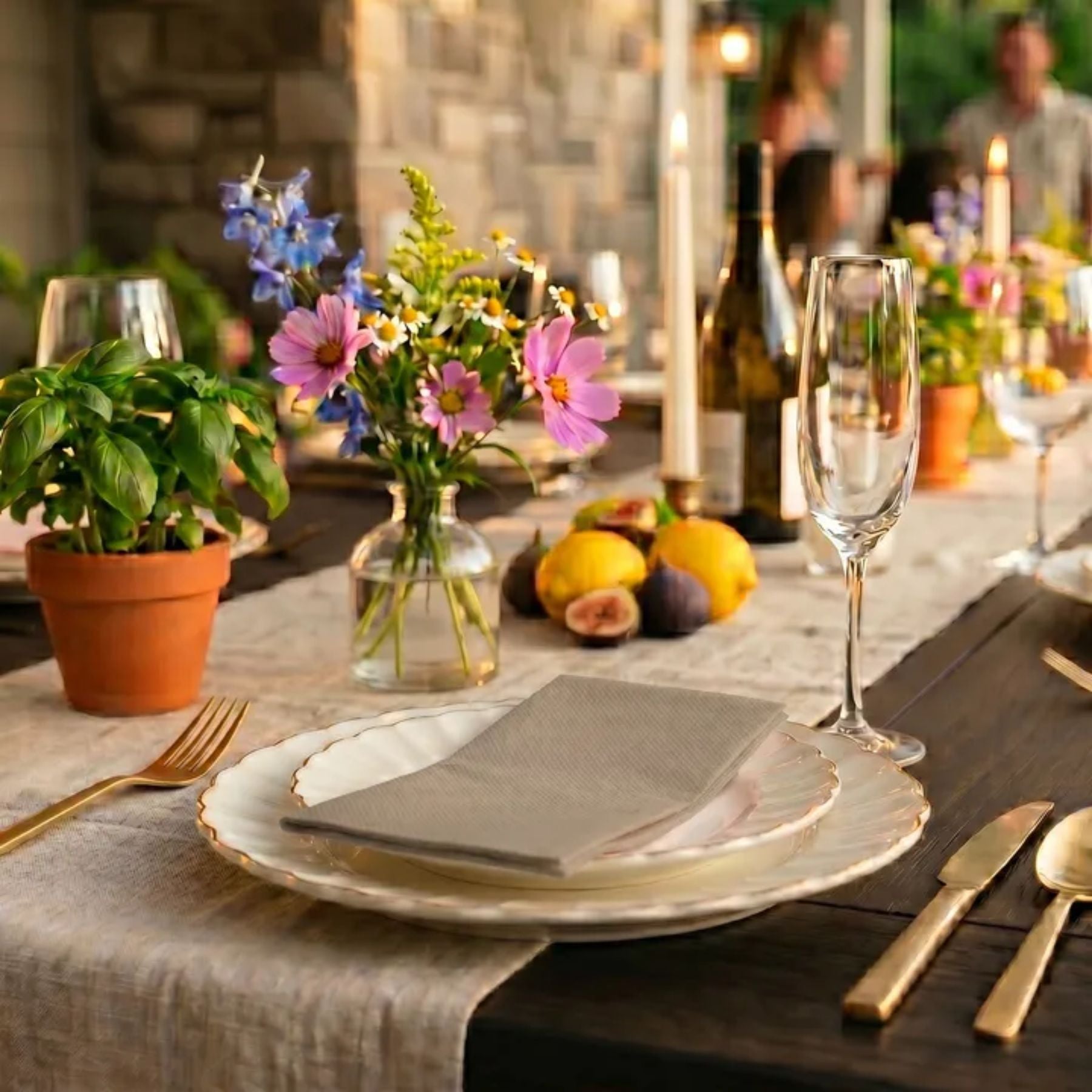 BEIGE GREY Disposable Dinner Napkins — Cloth-Like Airlaid 16x16"