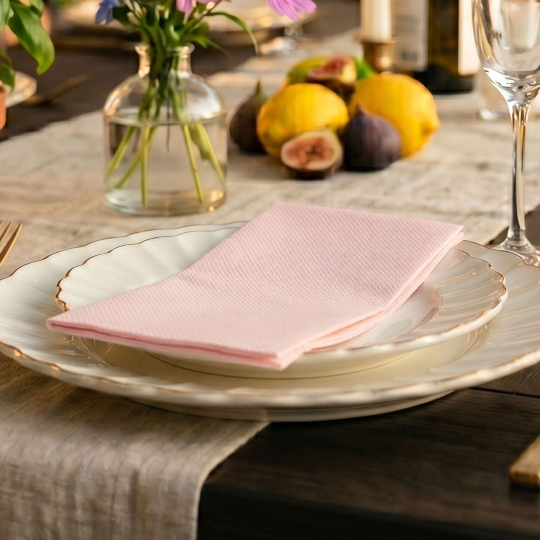 LIGHT PINK Disposable Dinner Napkins — Cloth-Like Airlaid 16x16"