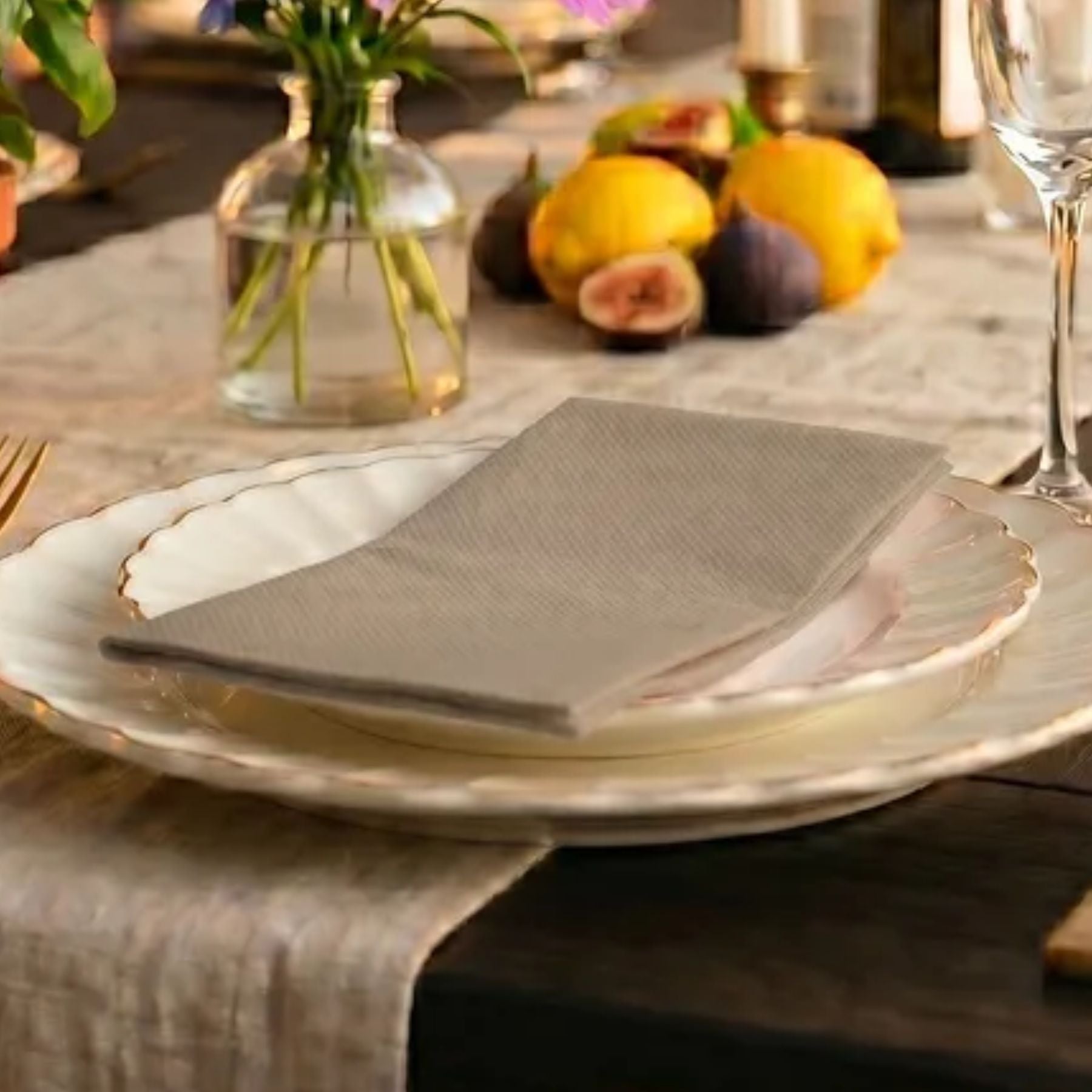 BEIGE GREY Disposable Dinner Napkins — Cloth-Like Airlaid 16x16"