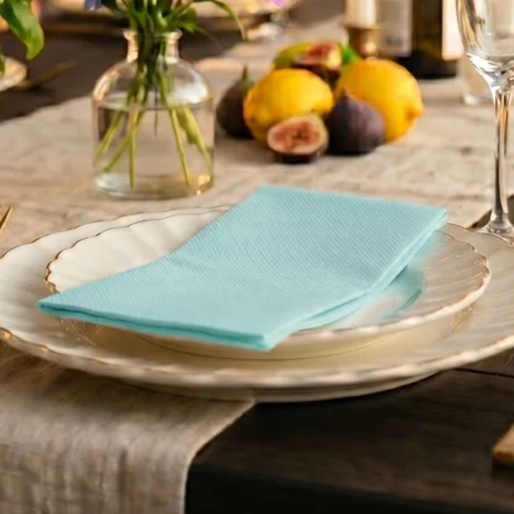 EUCALYPTUS GREEN Disposable Dinner Napkins — Cloth-Like Airlaid 16x16"
