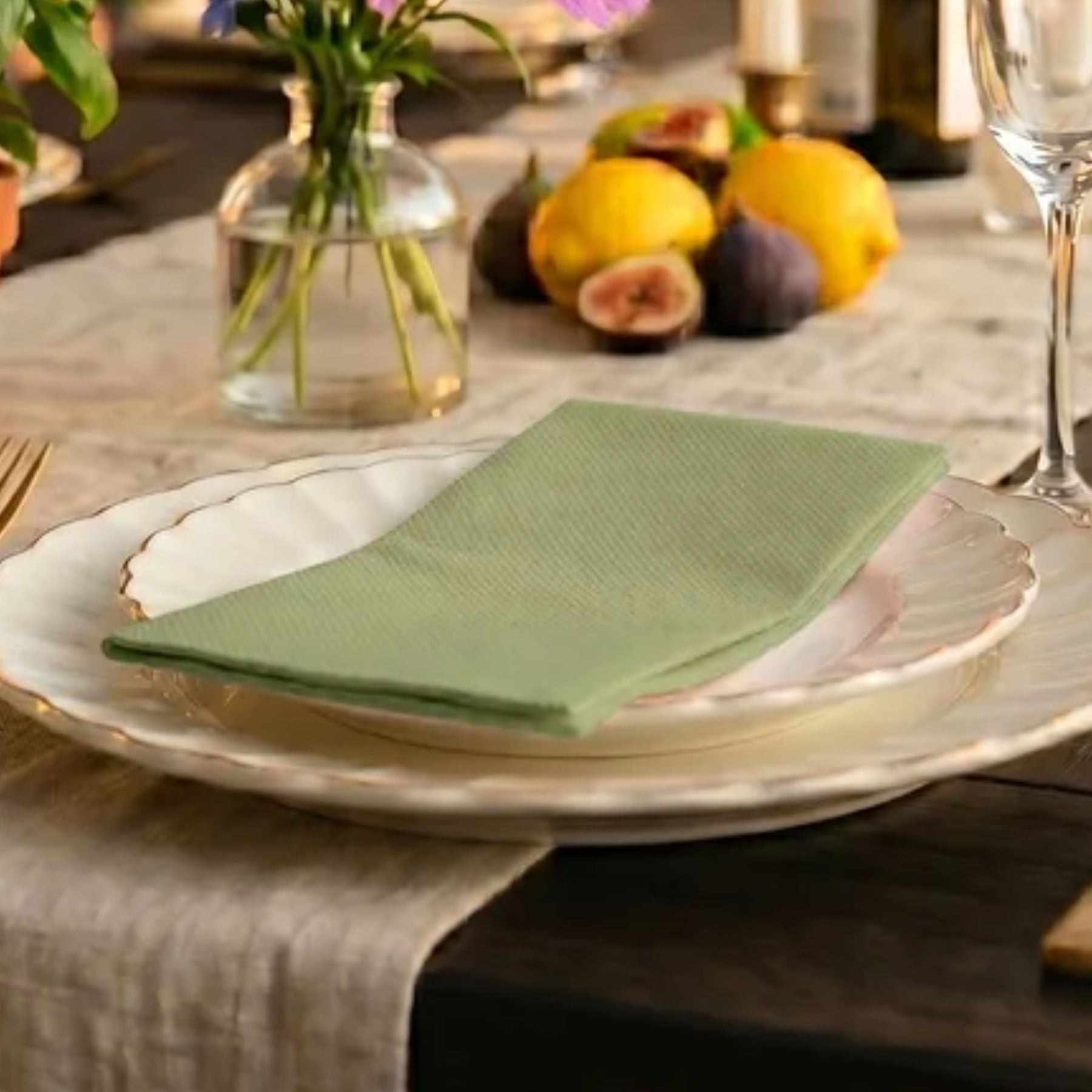 OLIVE GREEN Disposable Dinner Napkins — Cloth-Like Airlaid 16x16"