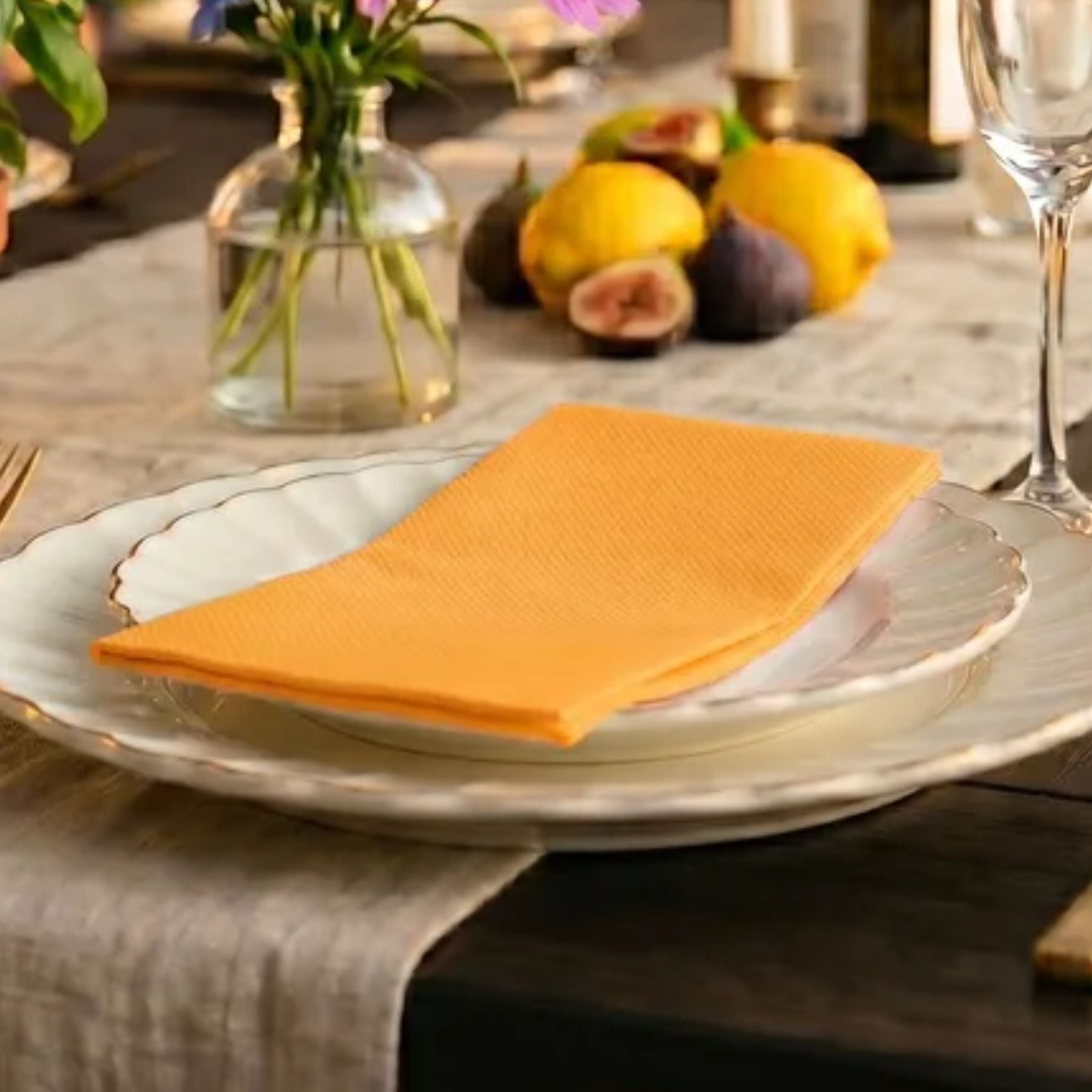 ORANGE CURRY Disposable Dinner Napkins — Cloth-Like Airlaid 16x16"