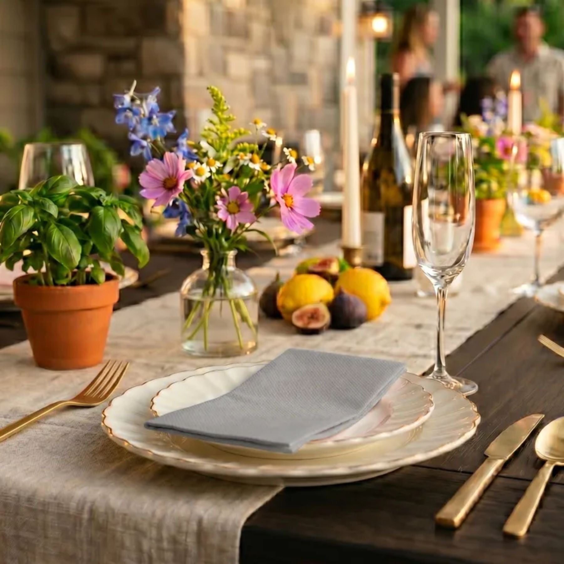 GREY Disposable Dinner Napkins — Cloth-Like Airlaid 16x16"