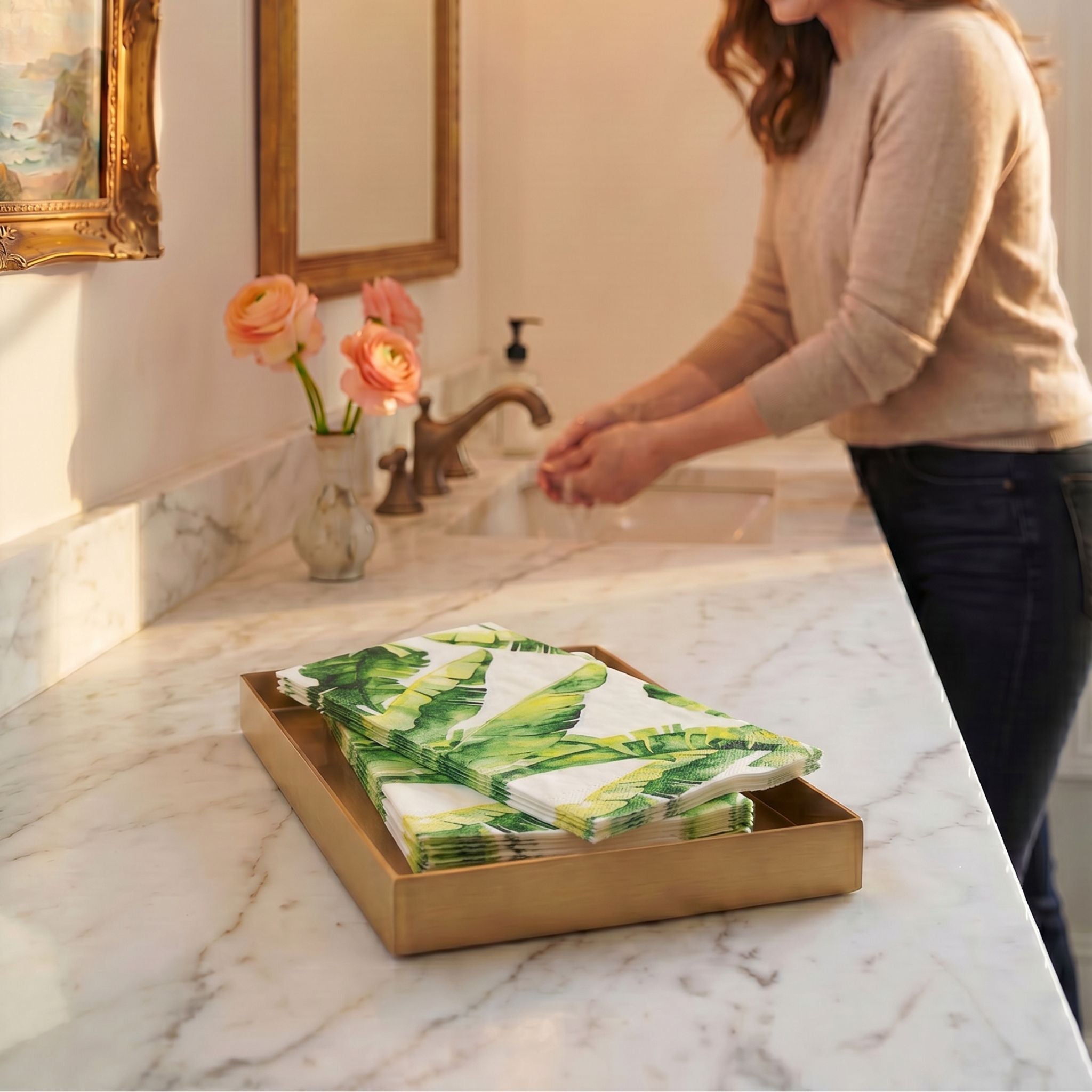 TROPICAL BANANA LEAVES Disposable Guest Towels — Cloth-Like Airlaid 12x17"